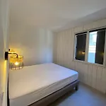 Oasis Cove, Maisons Au Bord De L'eau, De Feriehus *