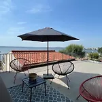 Oasis Cove, Maisons Au Bord De L'eau, De * Sète