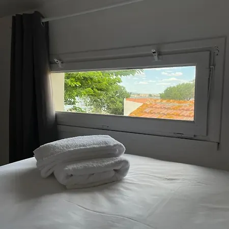 Oasis Cove, Maisons Au Bord De L'eau, De Semesterbostad *