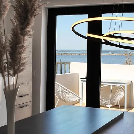 펜션 Oasis Cove, Maisons Au Bord De L'eau, De *