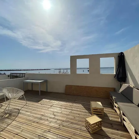 بيت للعطل Oasis Cove, Maisons Au Bord De L'eau, De *